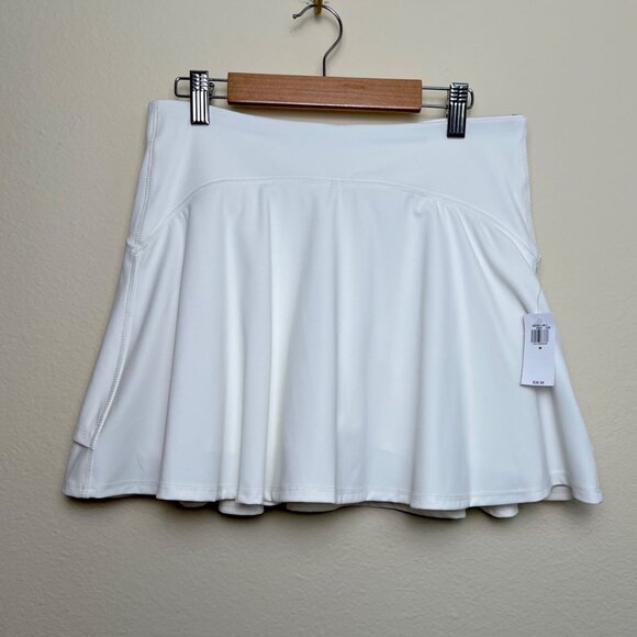 (2) OLD NAVY Active High-Waisted PowerSoft Skort Set Black & White Medium NEW - Picture 9 of 11